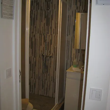 Galega 3* نازاريه